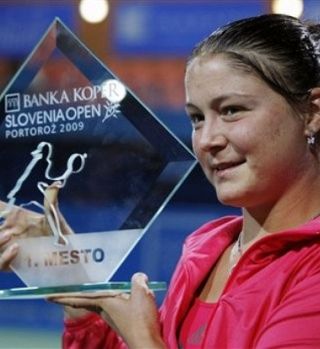 Safina slavila pred polnimi trubunami v Portorožu!