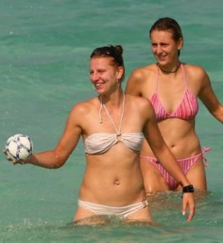 Slike! Bolgarka Sesil Karatančeva, ki je bila kaznovana se je izpovedala!