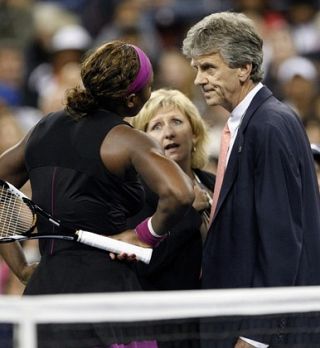 VIDEO: Ali bo Serena Williams suspendirana iz OP Avstralije?