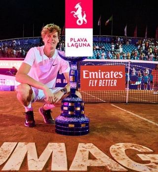 Prvi TOP 10 finale Umaga je pripadel Janniku Sinnerju