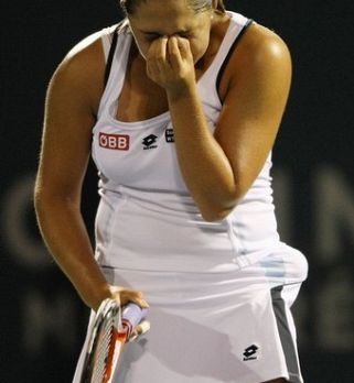 Mlada Avstrijka Tamira Paszek v finalu teniškega turnirja na Baliju