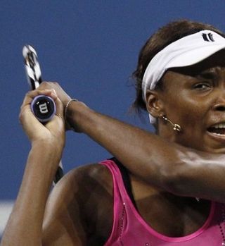 Dvoboj 30-letnic dobila Venus; Clijsterseva še preko Stosurjeve