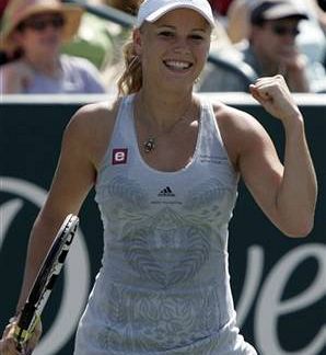 Jelena Jankovič ponovno padla!