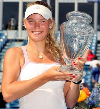 Caroline Wozniacki do druge lovorike v enem mesecu