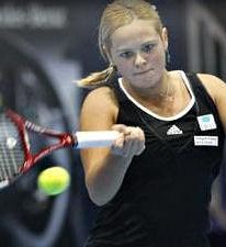 Domača favoritka Alexandra Wozniak čez drugi krog v Quebecku