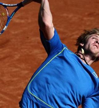 Grega Žemlja izgubil dobljeno tekmo proti nekdanjemu zmagovalcu Roland Garrosa!