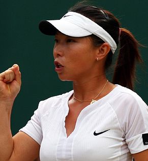 Teniška zvezda iz Kitajske Zheng Jie - VIDEO (CNN)