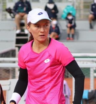 Falknerjeva mladinski Roland Garros odprla z zmago