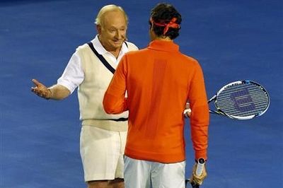 VIDEO! Roger Federer končno igral proti Rodu Laverju!