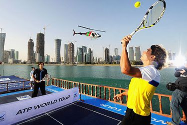 Roger Federer in Rafael Nadal sta spektakularno promovirala tenis na arabski barki