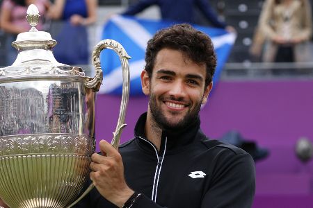 Berrettini zablestel na debiju v Queen'su in osvojil naslov