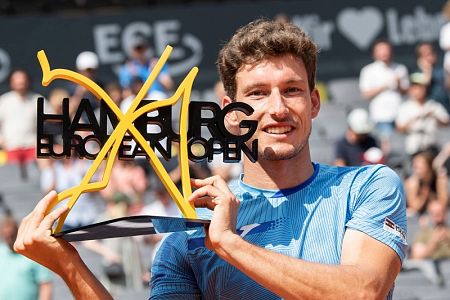 Španec Carreno Busta v Hamburgu do prvega naslova na ATP 500 turnirjih