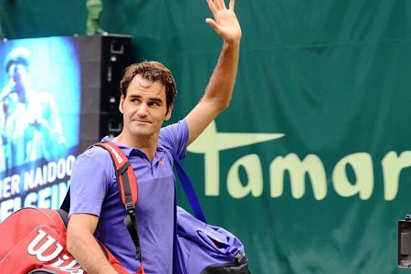 Potrpežljivi Federer preko kralja asov Karloviča v finale Halleja