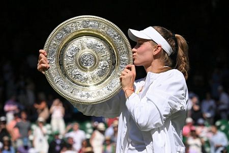 Wimbledon presenetljivo osvojila Rusinja, a igra za Kazahstan