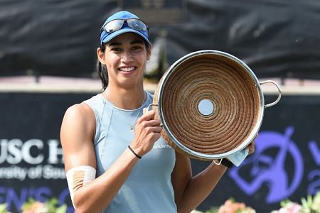 Avstralka Astra Sharma dobila WTA turnir v Charlestonu
