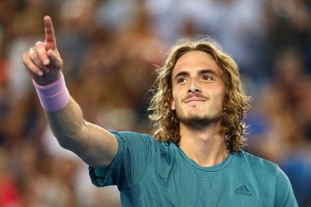 ''Ciciban'' šokiral Federerja v Melbournu, ta pa je potrdil nastop na Roland Garrosu