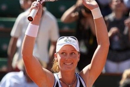 Fenomenalna Samantha Stosur deklasirala še Jeleno Janković in bo v soboto igrala v velikem finalu Roland Garrosa!