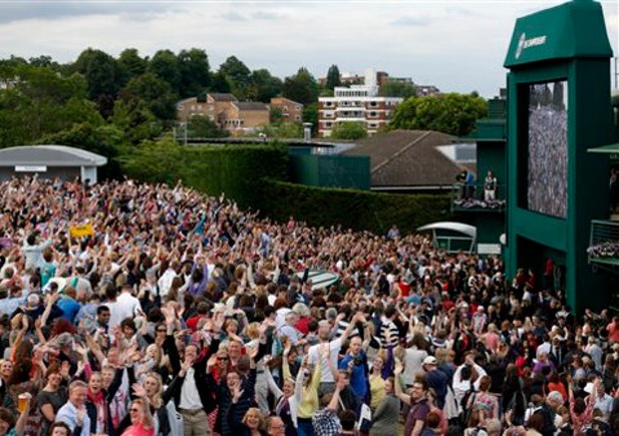 Henman Hill, ali po novem Murray Mound je bil nabito poln!